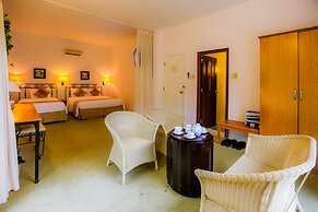 Valley Mountain Hotel