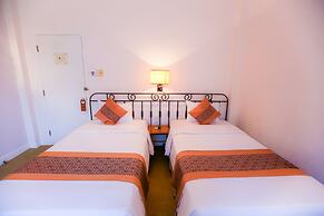 Valley Mountain Hotel