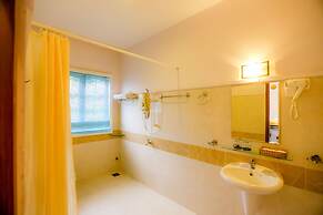 Valley Mountain Hotel