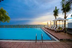 Valley Mountain Hotel