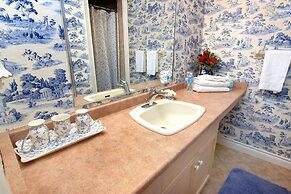 Cobblestone Bed and Breakfast
