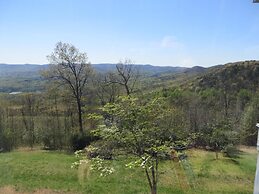 Amicalola Falls State Park & Lodge
