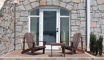 Amicalola Falls State Park & Lodge