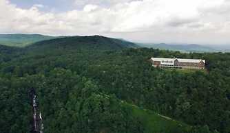 Hotel Amicalola Falls State Park & Lodge, Dawsonville, United States of ...