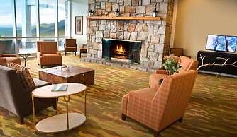 Amicalola Falls State Park & Lodge