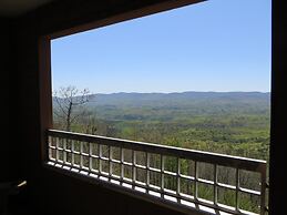 Amicalola Falls State Park & Lodge