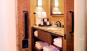 Amicalola Falls State Park & Lodge