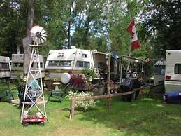 Jell-E-Bean Campground and Trailers