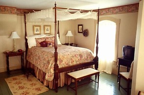 Strawberry Farm Bed & Breakfast