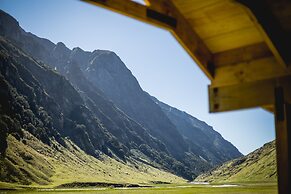 Minaret Station Alpine Lodge