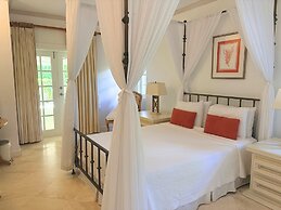 Coconut Grove 1 by Island Villas