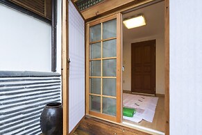 Xiwoo Hanok Guesthouse