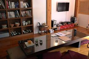 Xiwoo Hanok Guesthouse