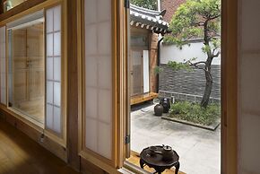 Xiwoo Hanok Guesthouse