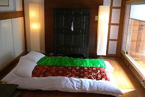 Xiwoo Hanok Guesthouse