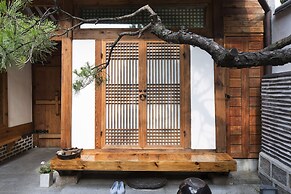 Xiwoo Hanok Guesthouse