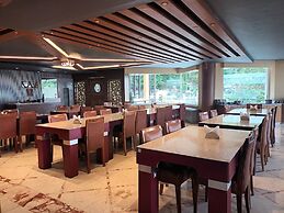 Poppys Pleasant Stay