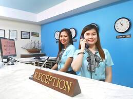 Regatta Residence Hotel