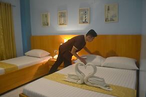 Regatta Residence Hotel