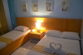 Regatta Residence Hotel