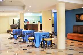 Regatta Residence Hotel