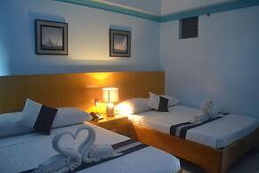 Regatta Residence Hotel