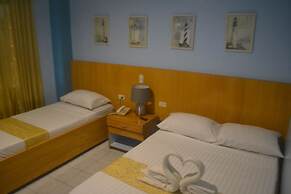 Regatta Residence Hotel