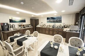 Antusa Palace Hotel & Spa