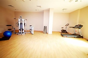 Al Bustan Tower Hotel Suites