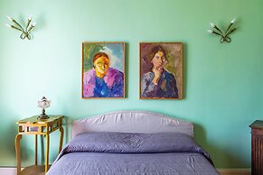Cavour Art and Museum Flat by Napoliapartments