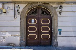 Cavour Art and Museum Flat by Napoliapartments