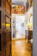 Cavour Art and Museum Flat by Napoliapartments