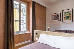 Chic Lifestyle Apartment