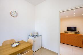 Domus Capodimonte Flat by Napoliapartments