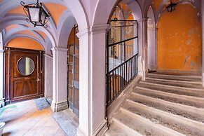 Palazzo Loffredo by Napoliapartments