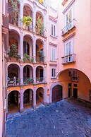 Palazzo Loffredo by Napoliapartments