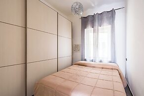 Revolutionary Apartment Near Duomo Station