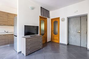 Revolutionary Apartment Near Duomo Station