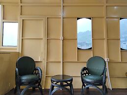 Hally Batulayang