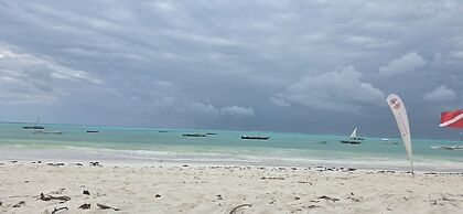 Furaha Beach Bungalows by Serenity