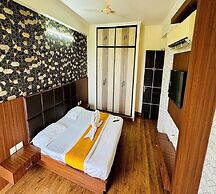 Hotel Raj Villa