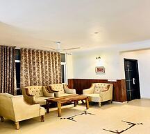 Hotel Raj Villa