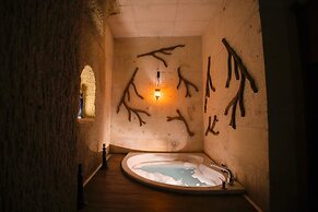 YILKI CAVE SUİTES