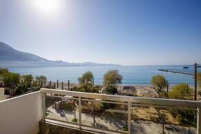 Kalamata Coastal Charm Modern Seaside Escape