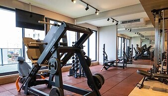 One Way Suites Tambau