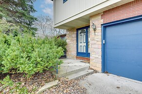 Deck & Seasonal Pool: Spacious Home Near Buffalo!
