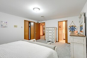 Deck & Seasonal Pool: Spacious Home Near Buffalo!