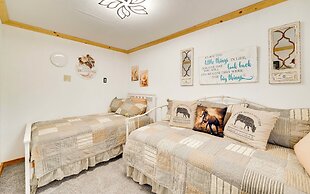 Quiet Eagar Retreat Near Lakes, Hiking & Hunting!
