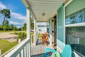 2 Mi to Carrabelle Beach: Home w/ Yard & Porch