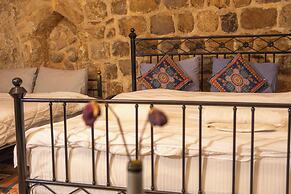 Majestic Manor  Otel
